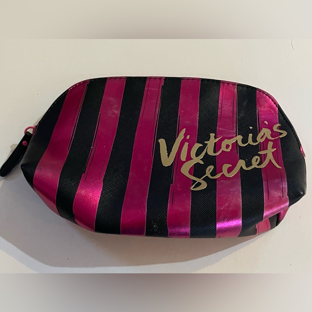 Victoria Secret’s makeup bag